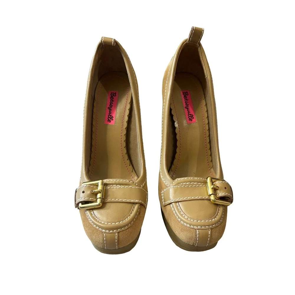 Y2K Betseyville Betsey Johnson Tan Leather Suede Platform Buckle Pumps Size 9